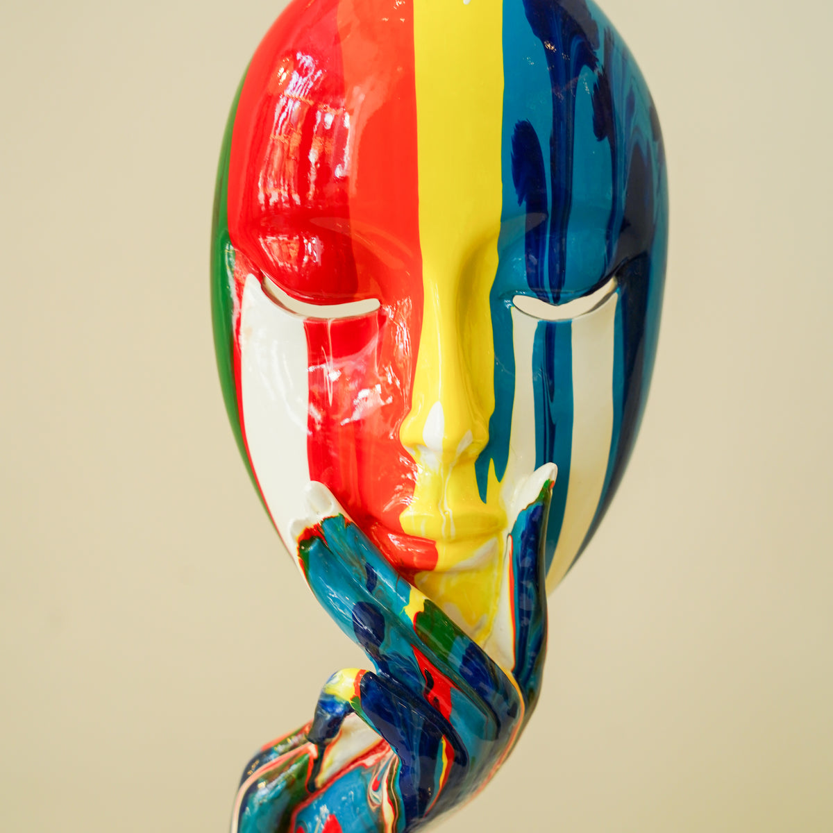 Multicolor mask décor