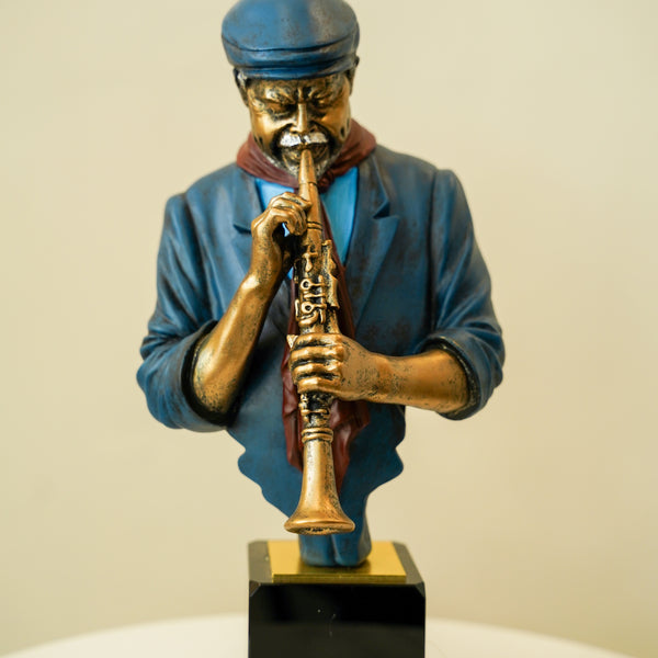Jazz vibes singing man statue