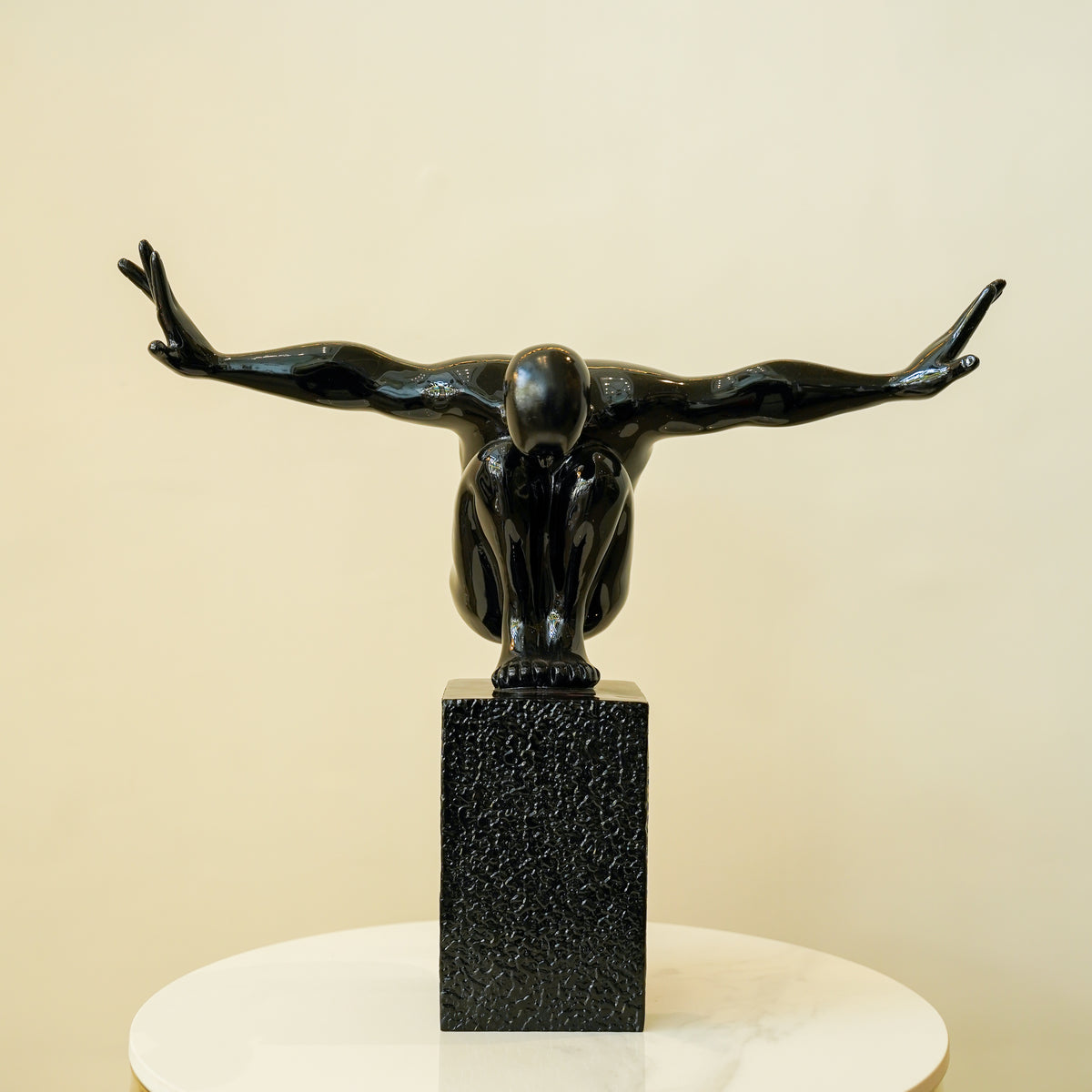 Moment of pause-abstract statue