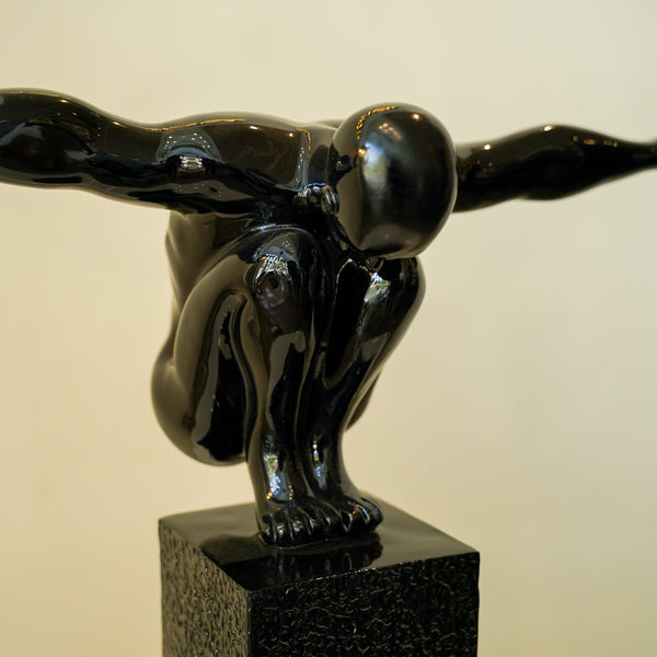 Moment of pause-abstract statue