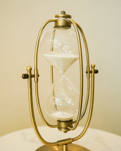 Timeless moments hour glass