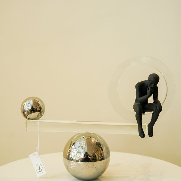 The thinker-abstract decor