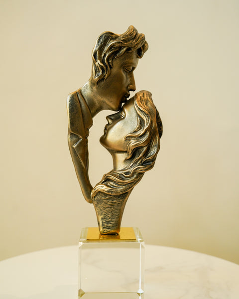 Eternal embrace statue