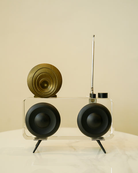 Crystal radio decor