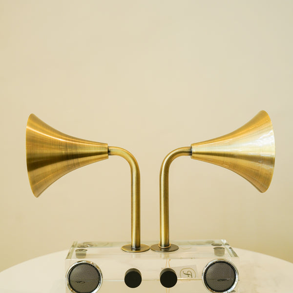Radio trumpet decor