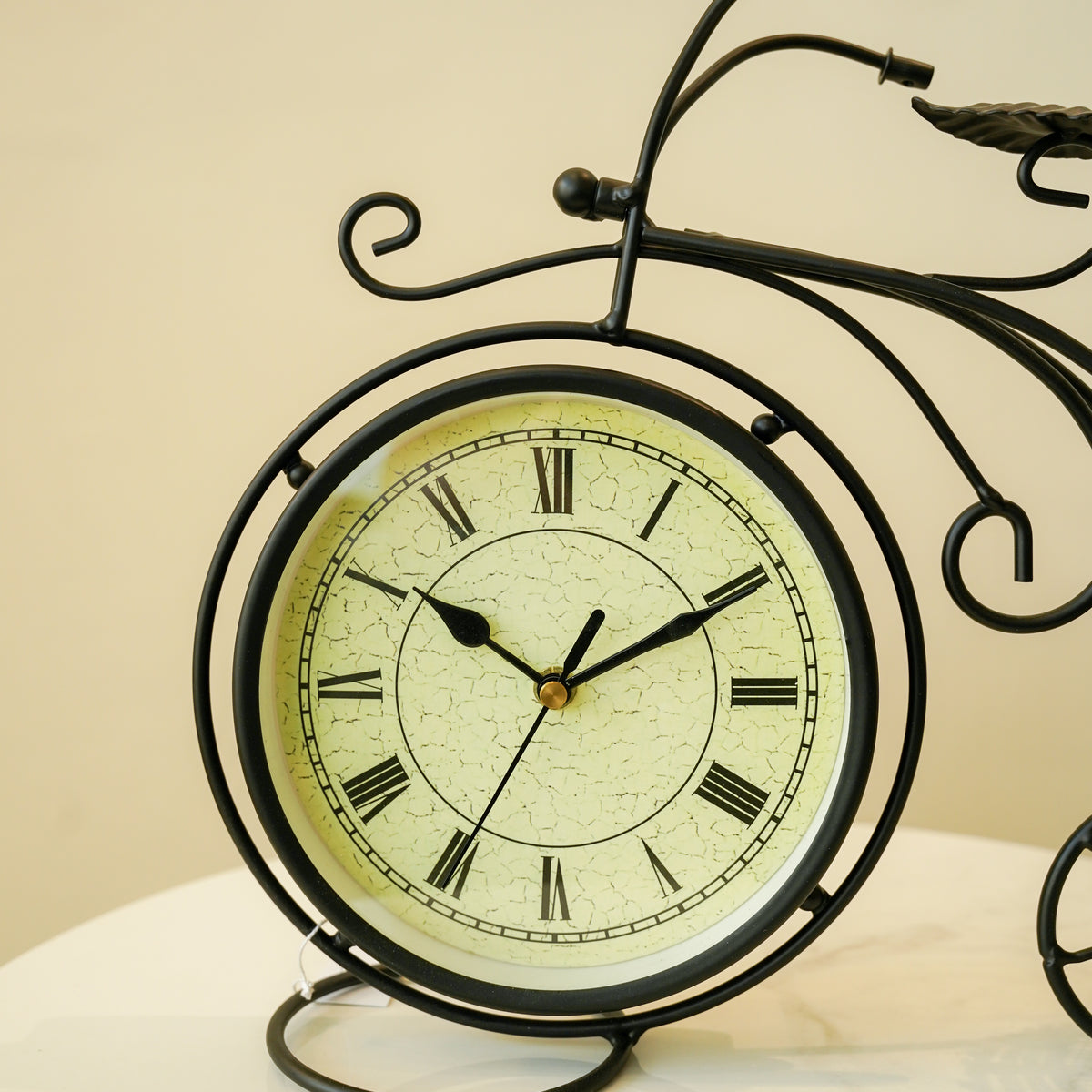 Bicycle clock pen holder