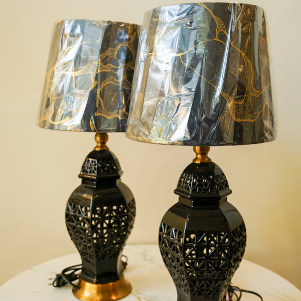 Shadow carve lamp pair