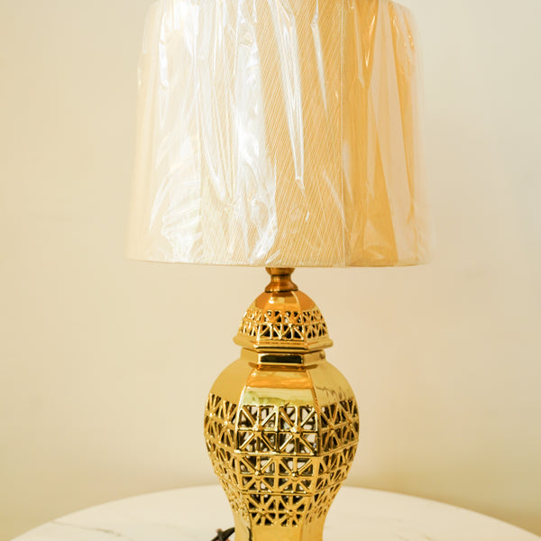 Shadow carve lamp pair
