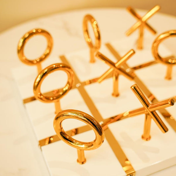 Tic tac toe decor
