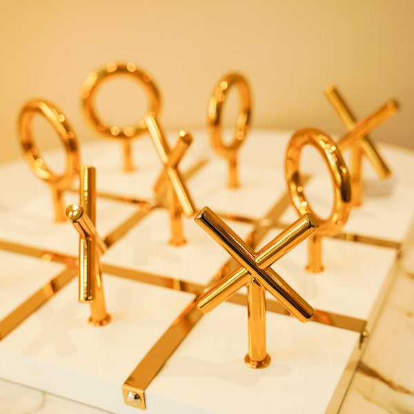 Tic tac toe decor