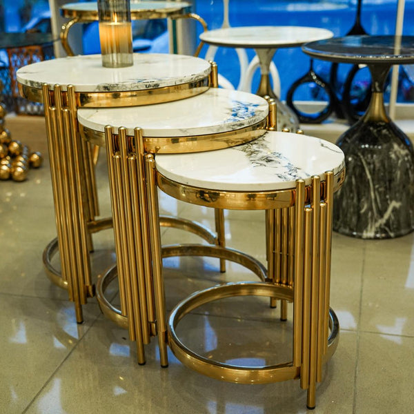 White marble Nesting table set