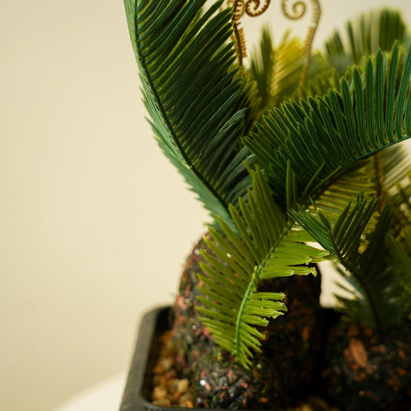 Realistic decorative planter