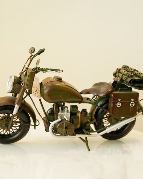 Freedom rider metal bike décor