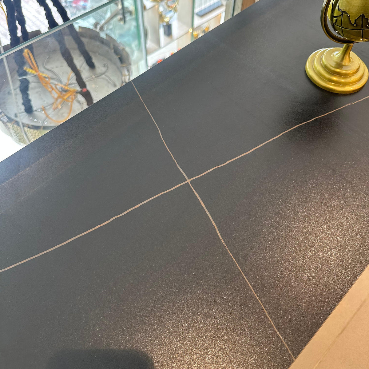 Luxe console zig-zag base