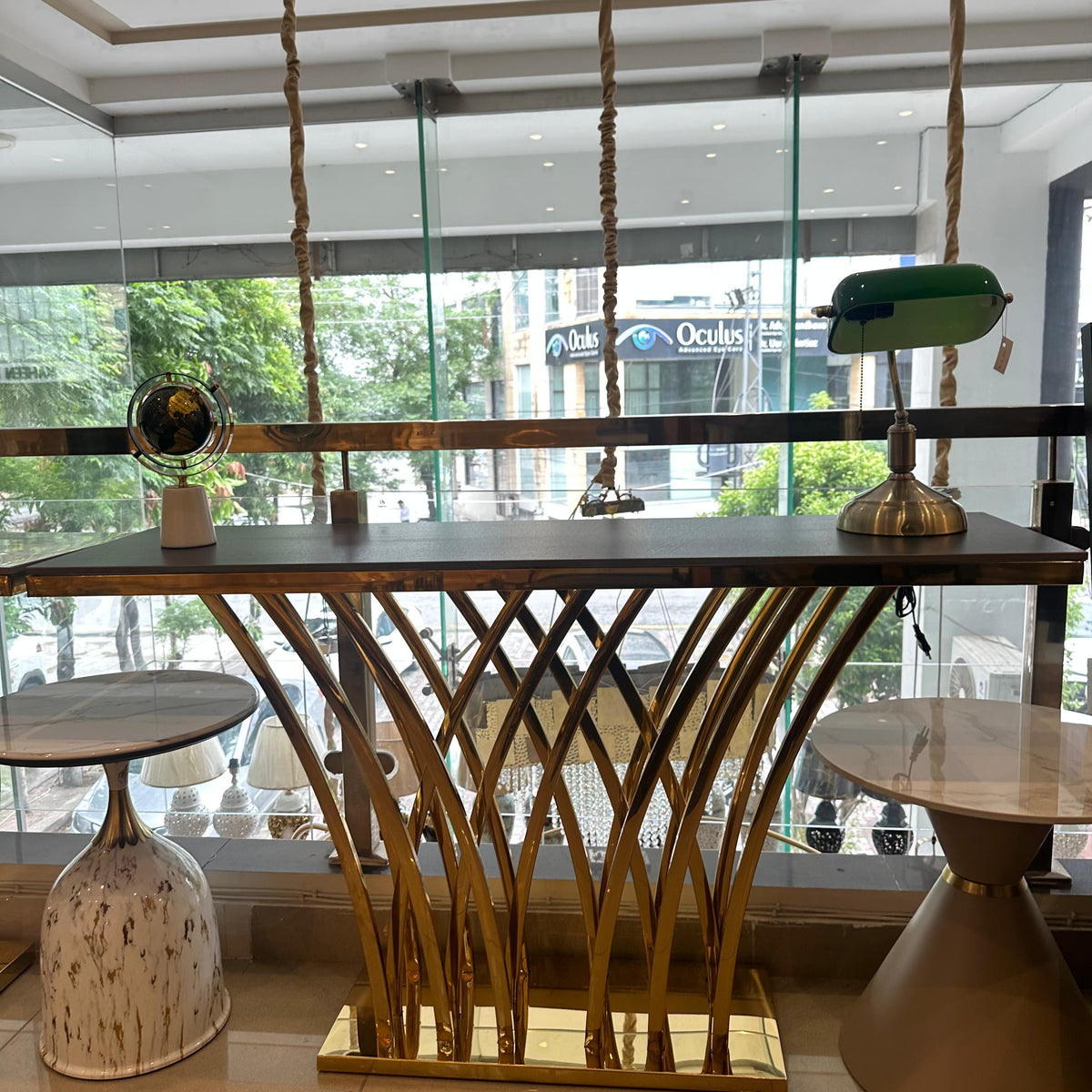 Luxe console zig-zag base