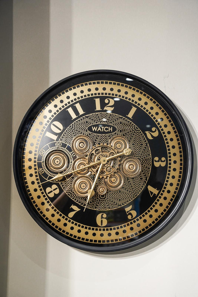 Kinetic clock with movement