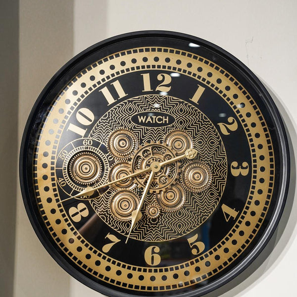 Kinetic clock with movement
