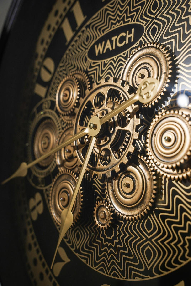 Kinetic clock with movement