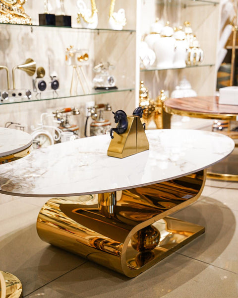 White marble oval centre table set