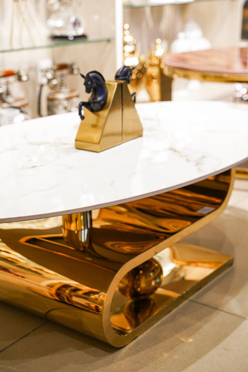 White marble oval centre table set