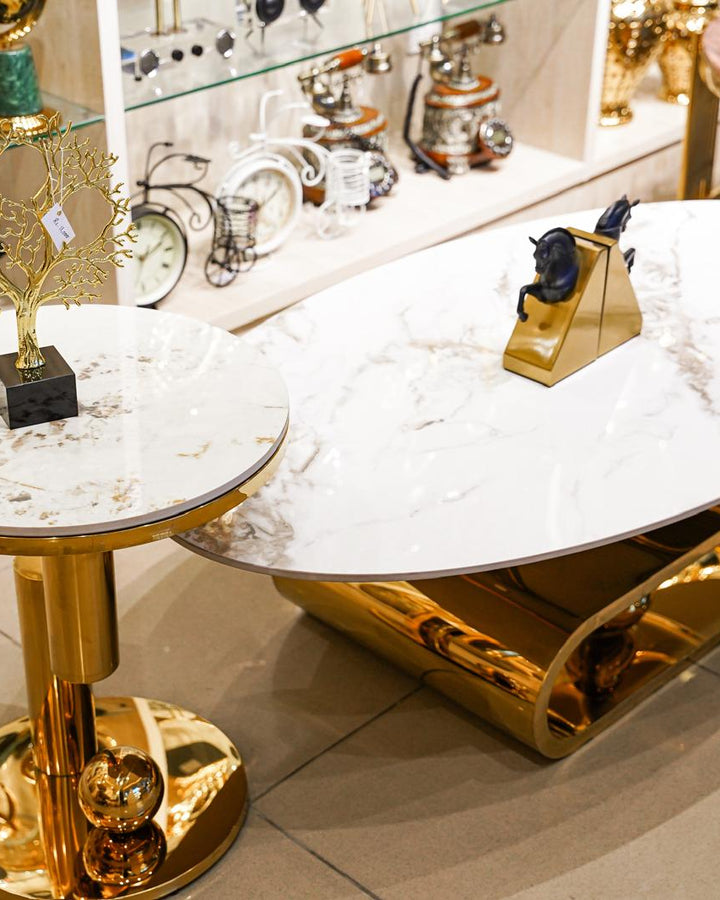 White marble oval centre table set