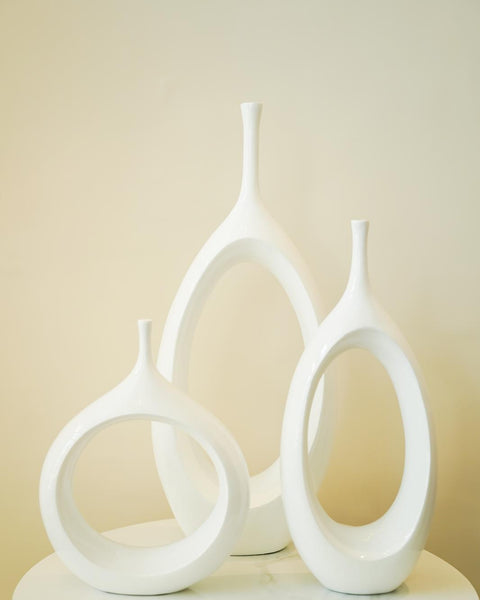 Modern donut vase