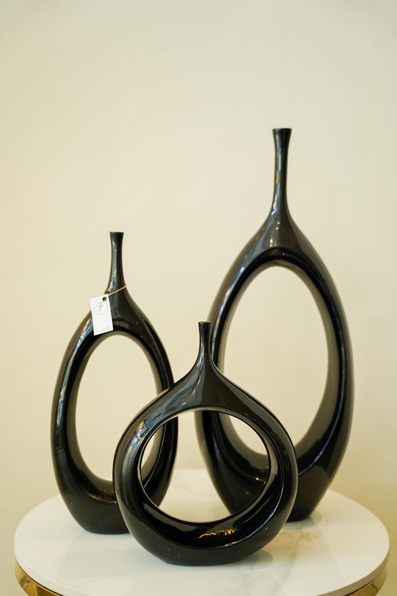 Modern donut vase