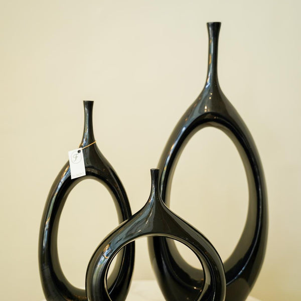 Modern donut vase